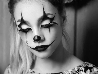 Những tuyệt chiêu make up chất lừ không bao giờ cũ đón Halloween